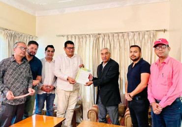 ब्याजदर घटाउन माग गर्दै प्रधानमन्त्रीलाई ज्ञापनपत्र